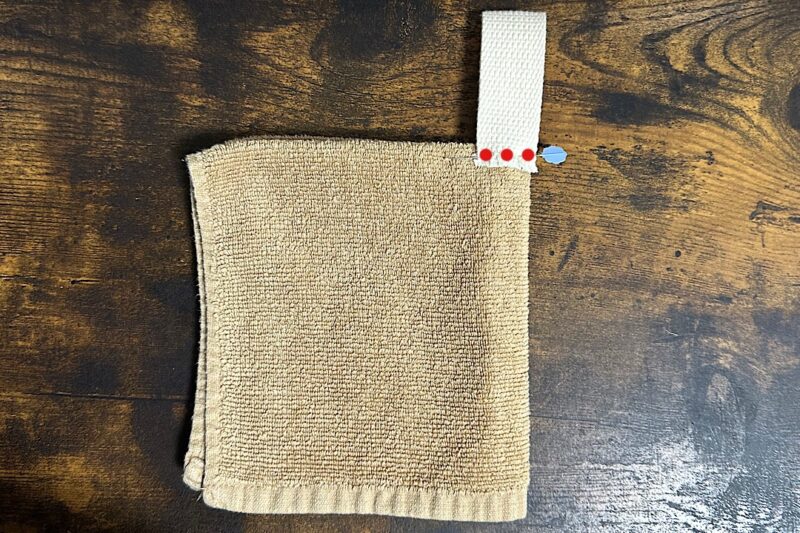 ループタオルのヒモを真ん中に付ける 作り方5選!手縫いOK