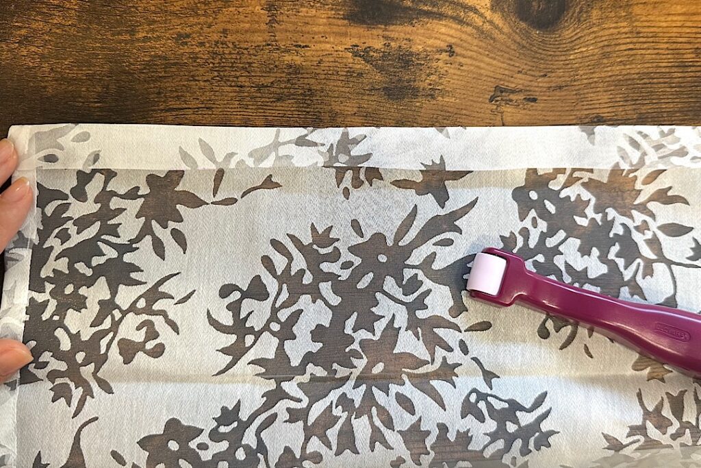 カーテンテープの使い方を紹介。どこに売ってる？100均で買える？