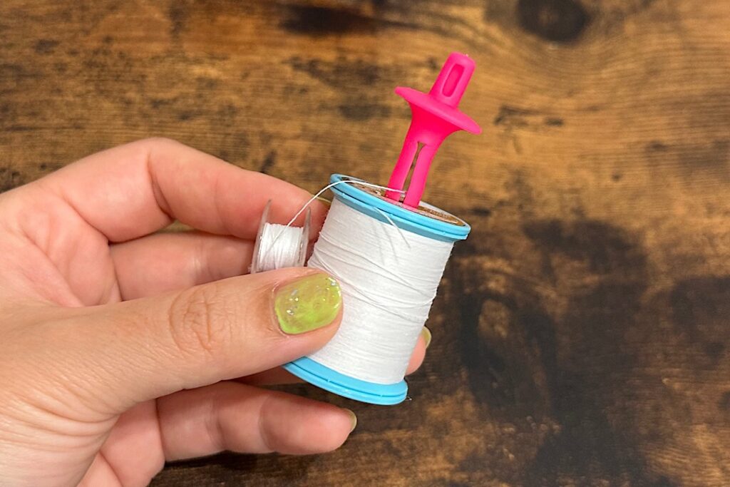 ボビンとミシン糸をセットで収納！便利グッズ３種類を比較