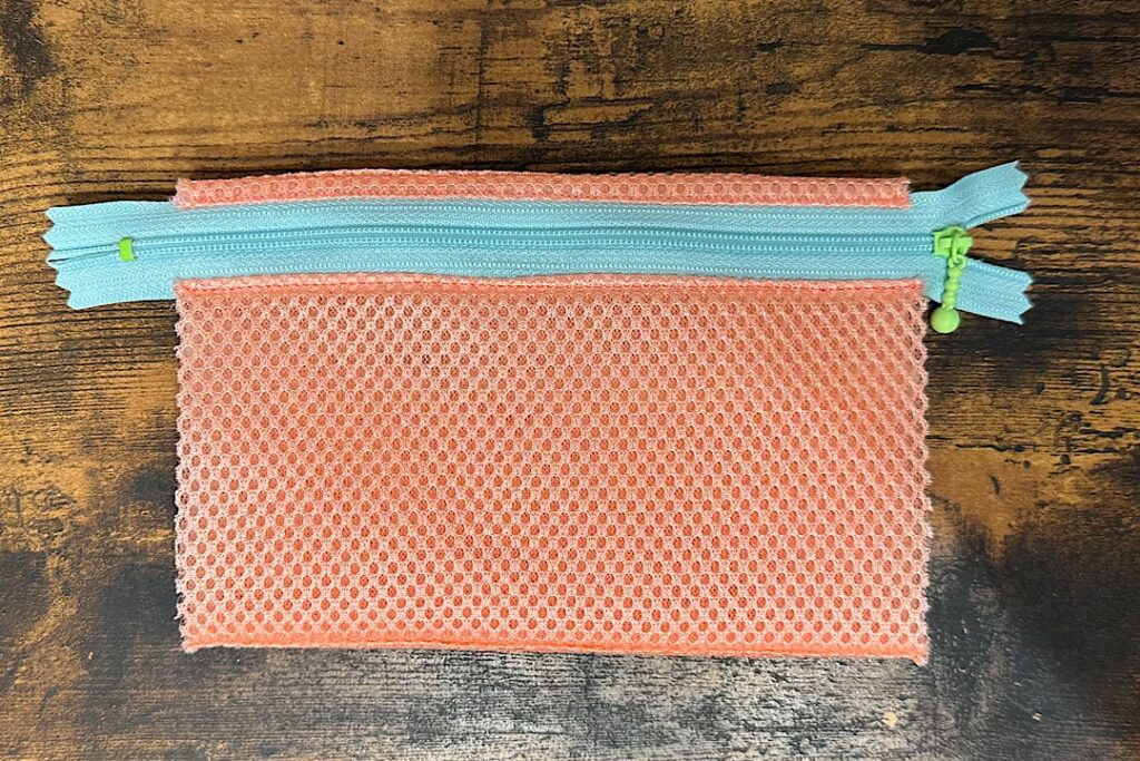 ポケットティッシュケース付きファスナーポーチの作り方