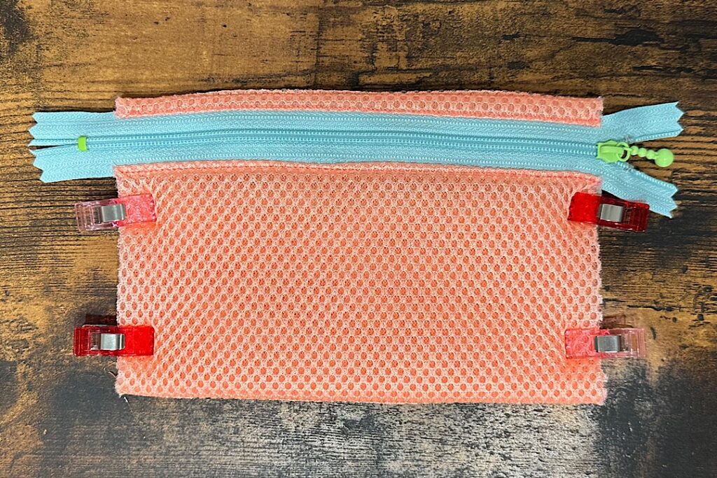 ポケットティッシュケース付きファスナーポーチの作り方