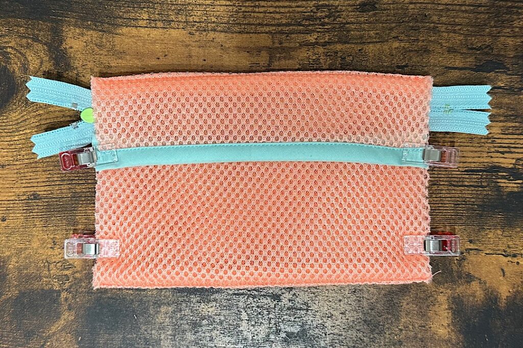 ポケットティッシュケース付きファスナーポーチの作り方