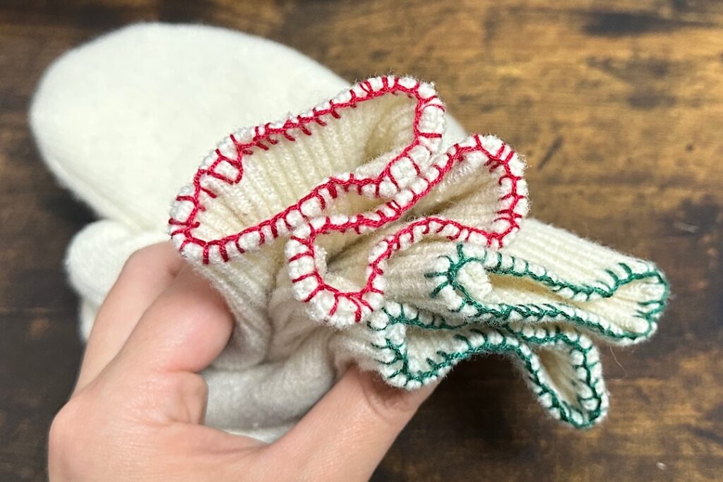 かんたんリメイク 着なくなったニットで子ども用手袋を作りました