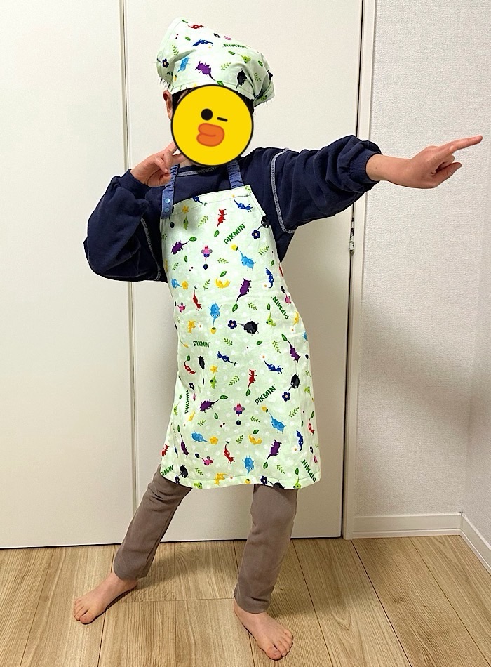 型紙なし 子ども用エプロンの作り方 ゴムタイプで着脱簡