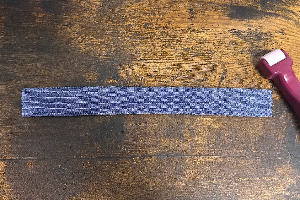 型紙なし 子ども用エプロンの作り方 ゴムタイプで着脱簡