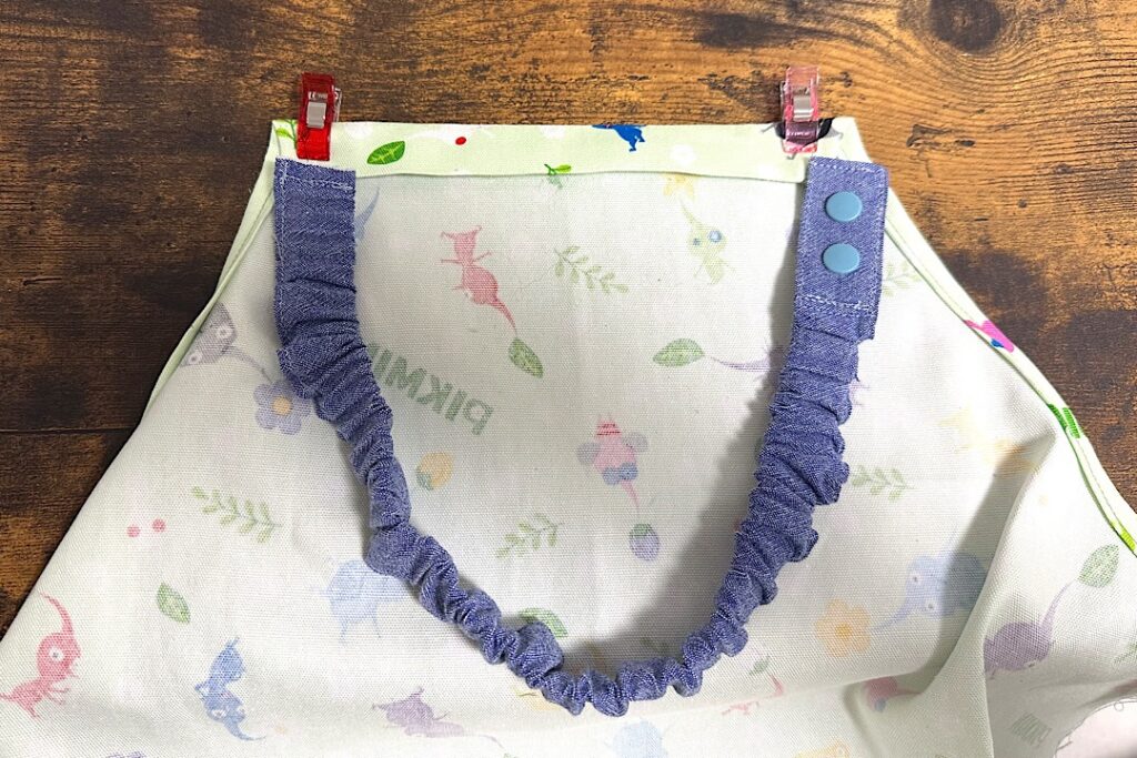 型紙なし 子ども用エプロンの作り方 ゴムタイプで着脱簡