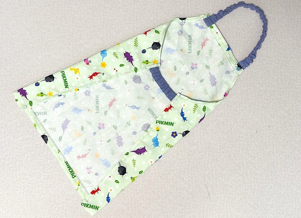 型紙なし 子ども用エプロンの作り方 ゴムタイプで着脱簡