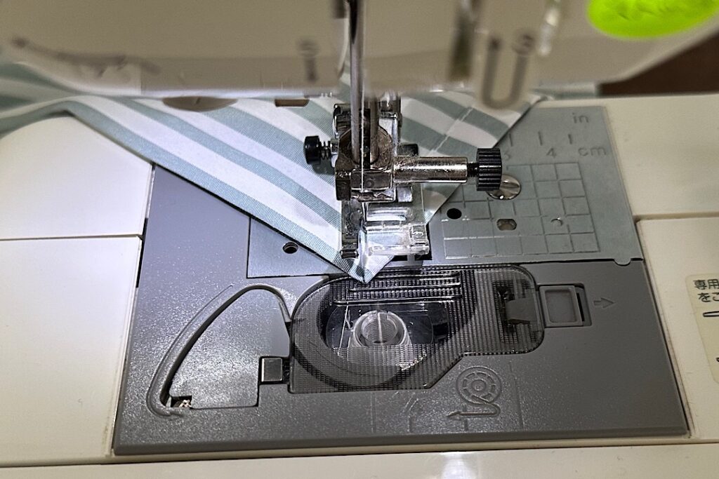 シワになりにくい給食ナフキンの作り方｜裏地なし、額縁仕立て