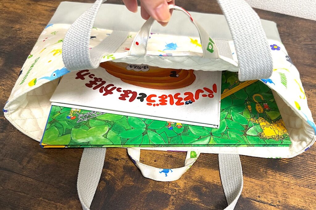 トートバッグのような外ポケット付きレッスンバッグの作り方